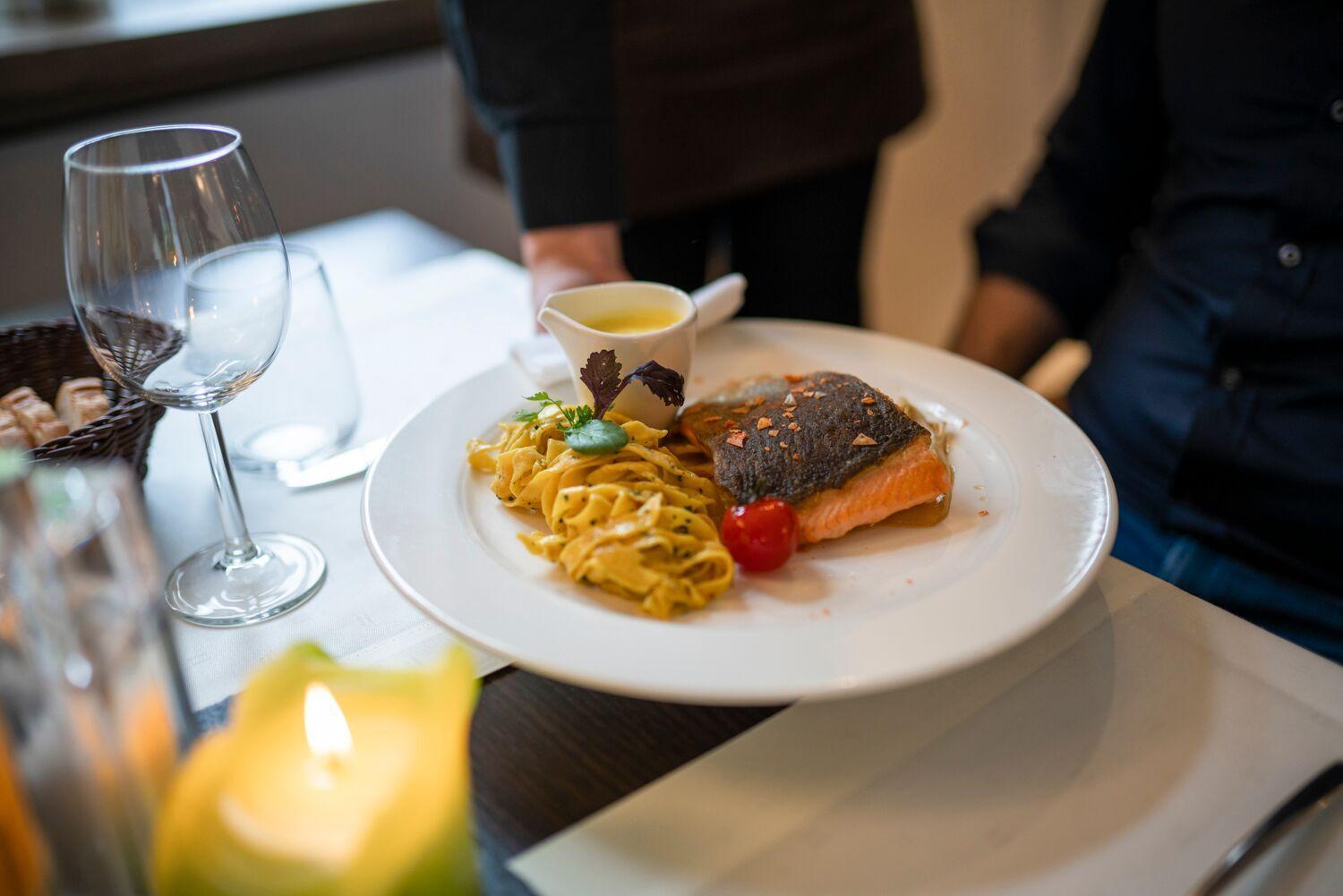 Hotel Restaurant Roemer Мерциг Экстерьер фото